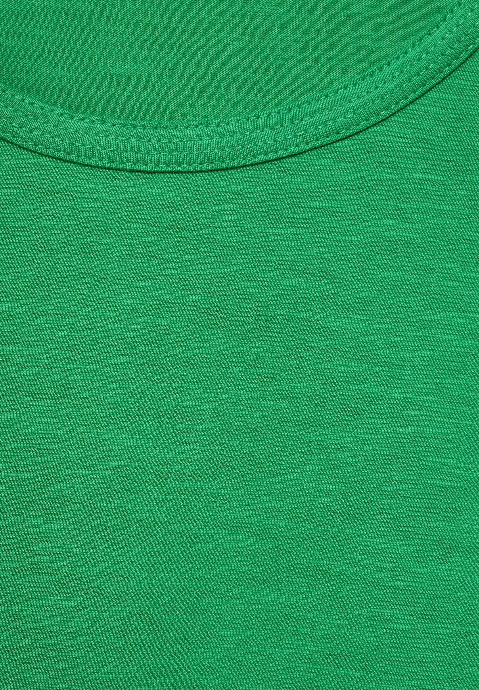 Basic T-Shirt