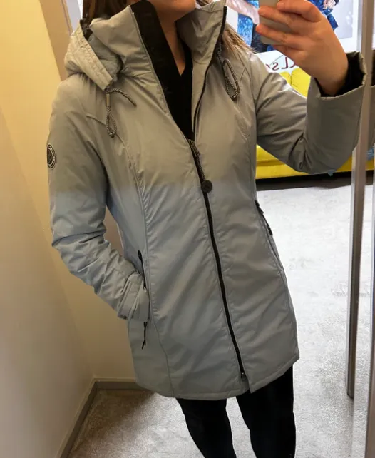 DISTRICT<BR>
Exercise Outer Jacket<BR>
529<BR>