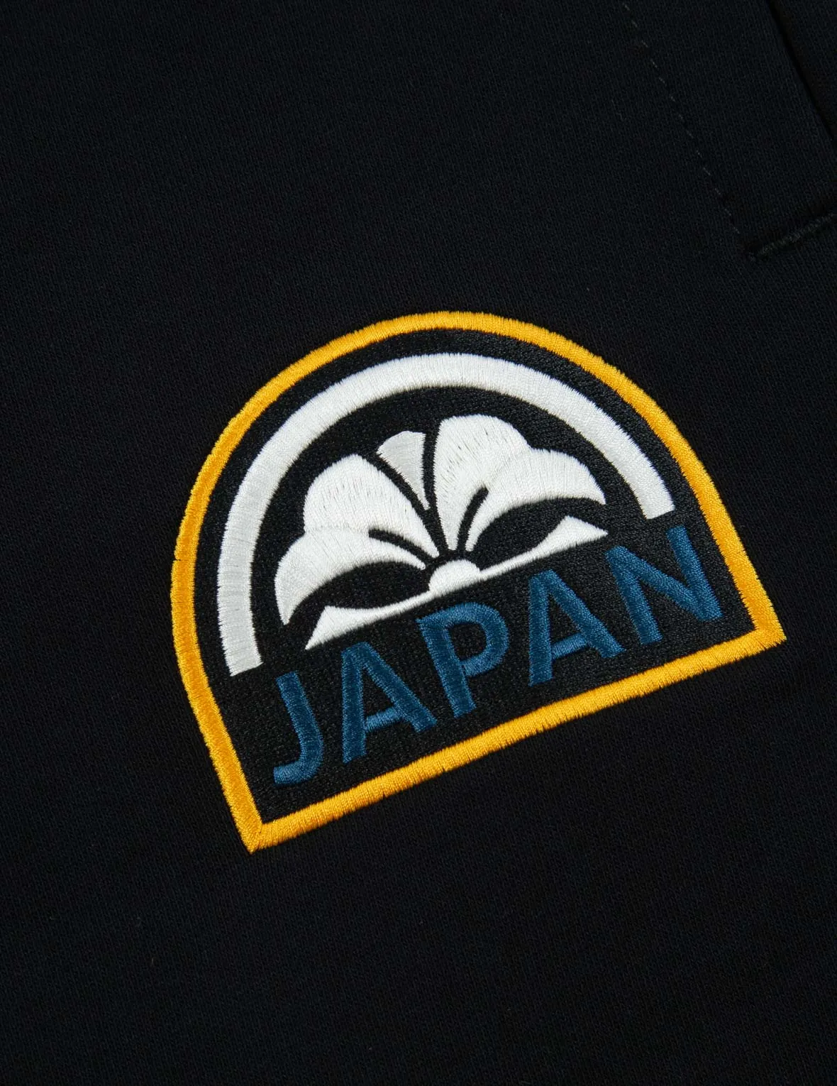 “Hide-and-Seek Fortune Cat” Print Sweatpants