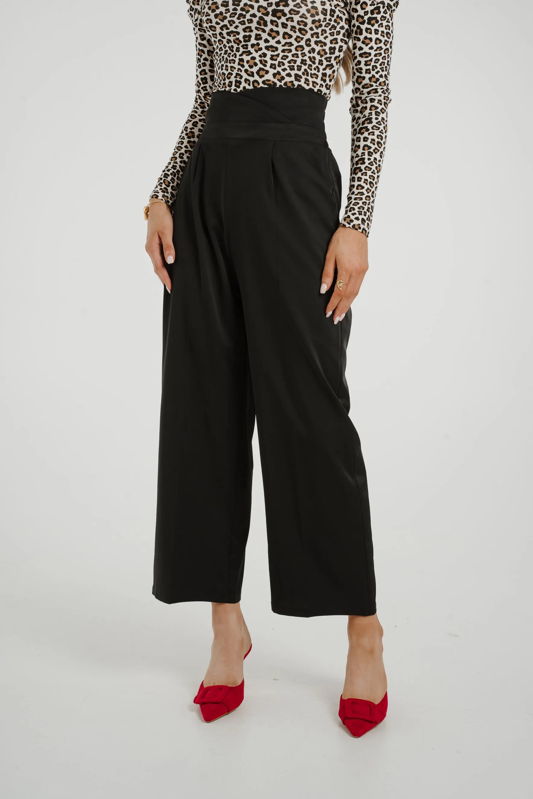 Willow Fitted Waist Trousers In Black