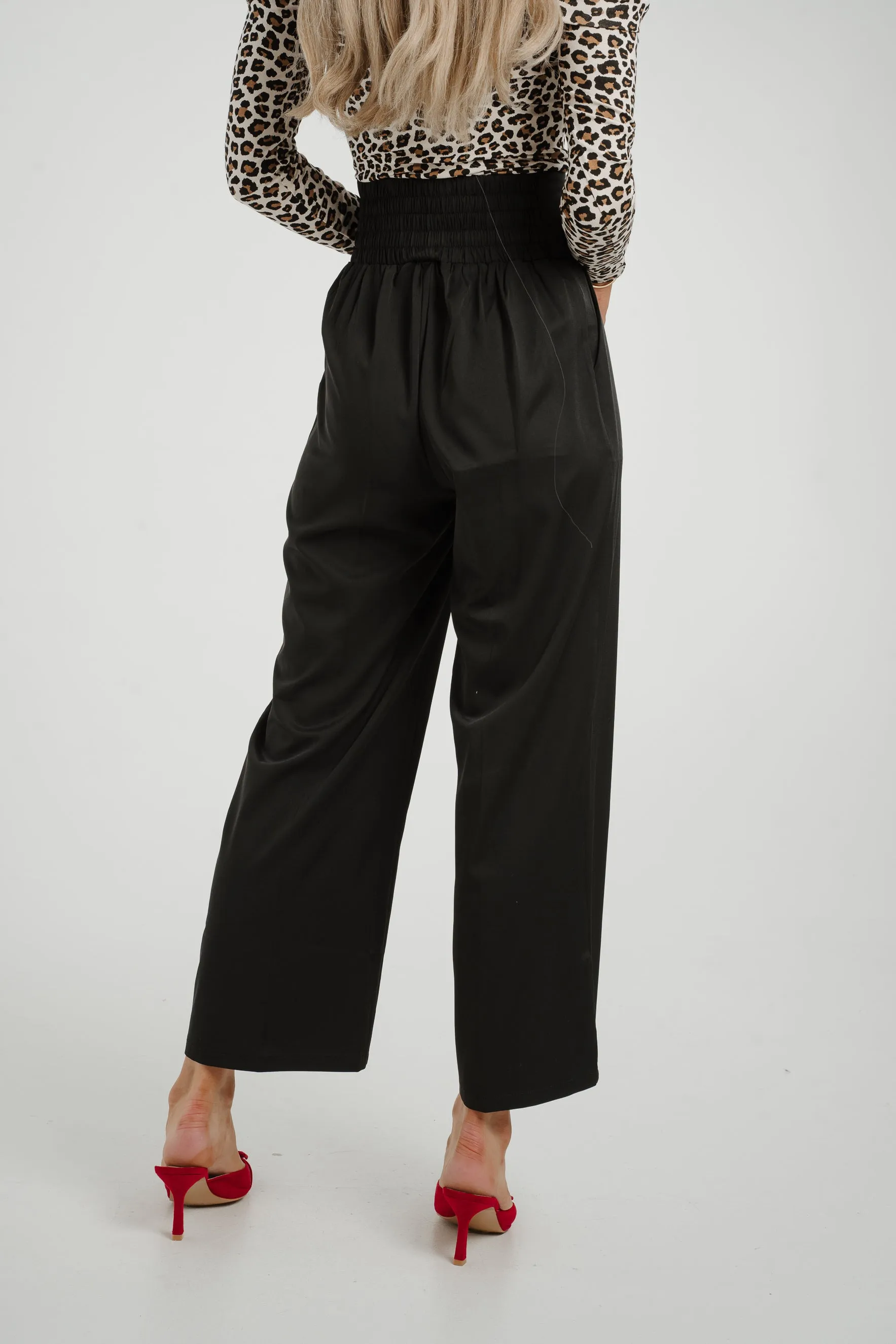 Willow Fitted Waist Trousers In Black