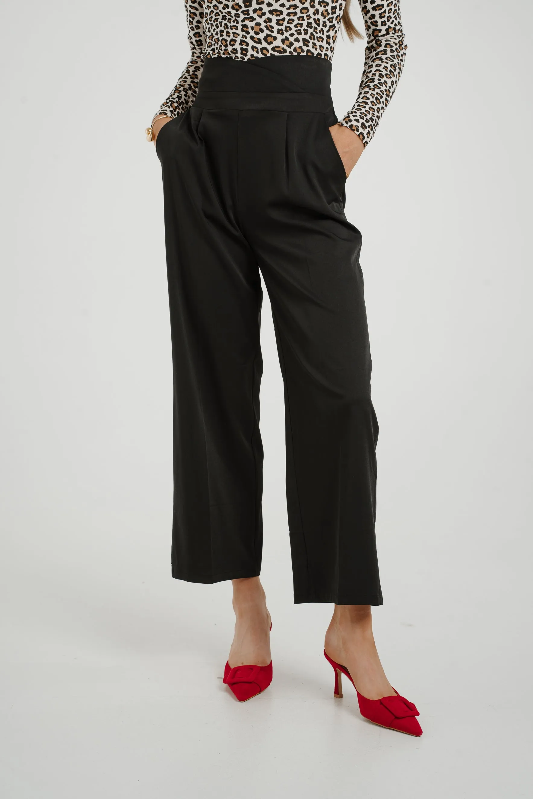 Willow Fitted Waist Trousers In Black