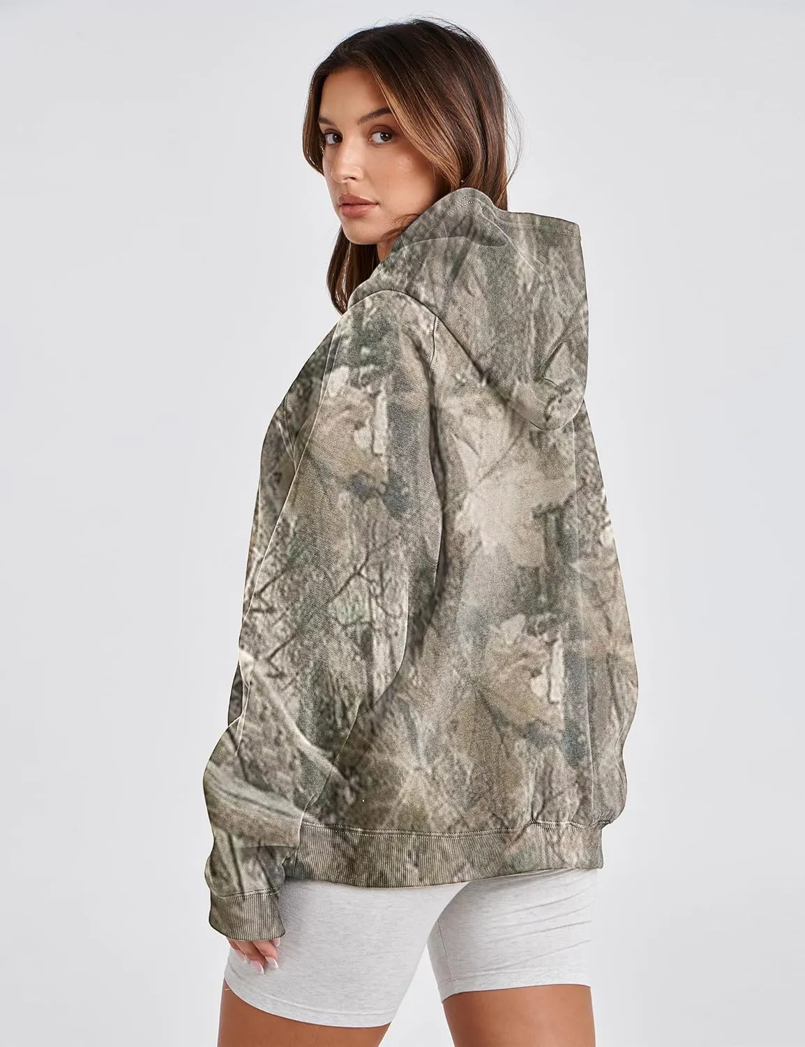 Womens Camo Hoodie Maple Leaf Print Oversized Fleece Hooded Sweatshirt Trendy Graphic Hoodie Pullover with Pocket