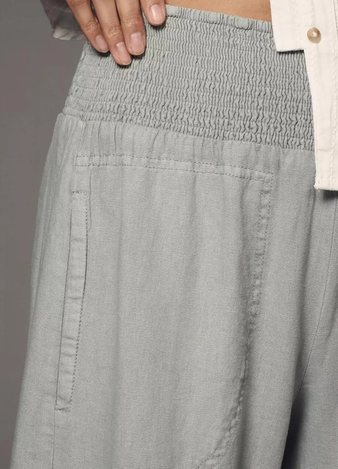 Women’s Linen Cotton Smocked Barrel Pants 2025 Summer Casual Wide Leg Trousers Striped Capri Pant with Pockets
